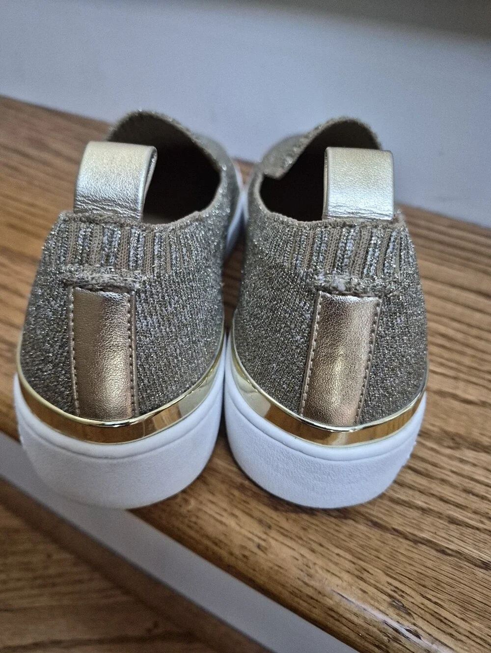 LADIES MICHAEL KORS Slip-On Knit Sneakers in Gold Size 10 M